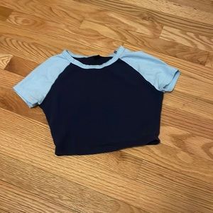 Crop blue short sleeve shirt